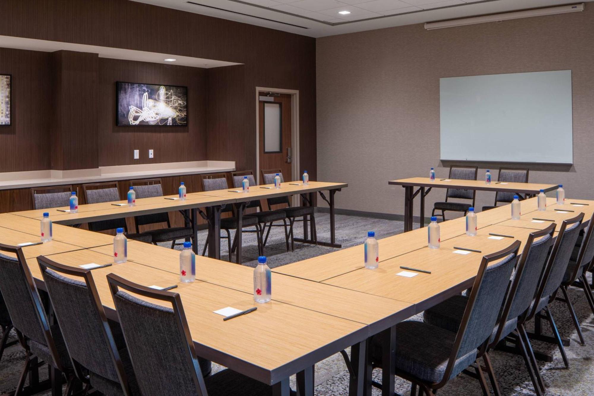 Courtyard By Marriott Lafayette South Hotel Buitenkant foto